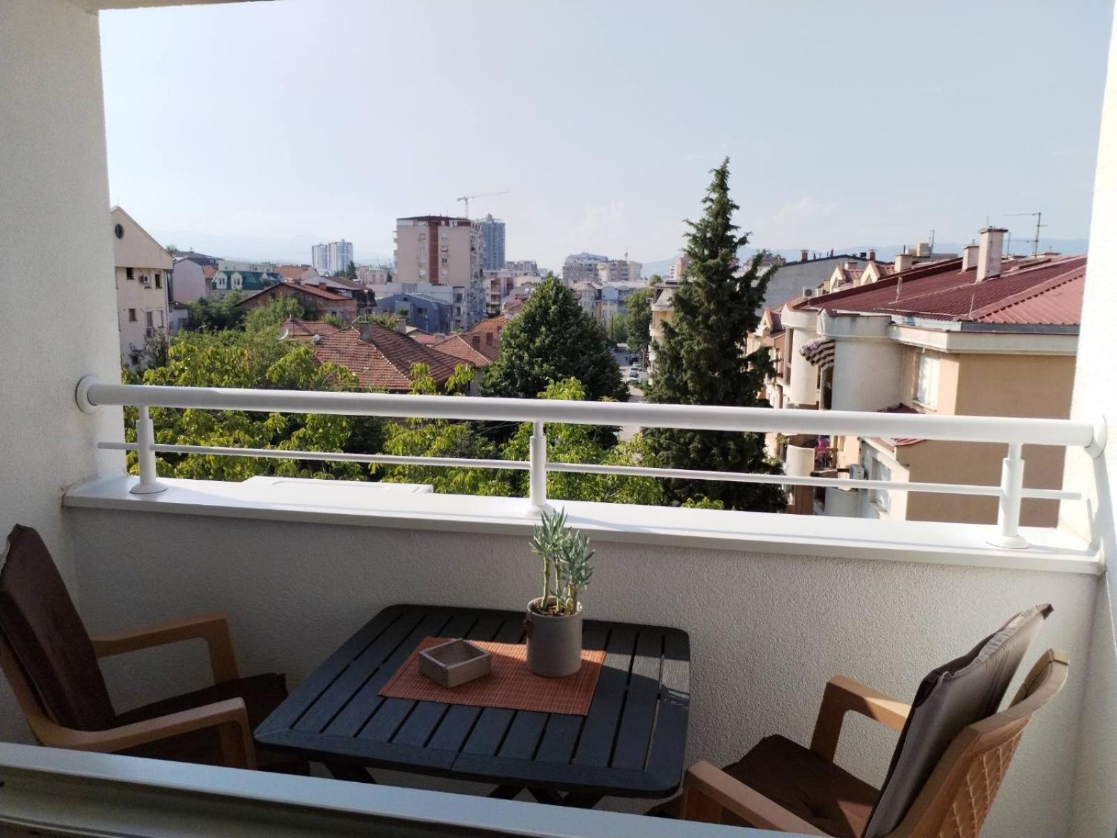 Maya Apartment Skopje Luaran gambar